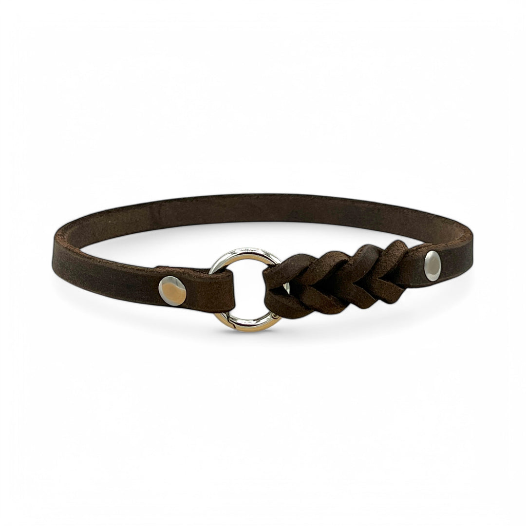 schmales Hundehalsband, ideal für Hundemarken, handgefertigt aus robustem Leder in Braun, personalisierbar