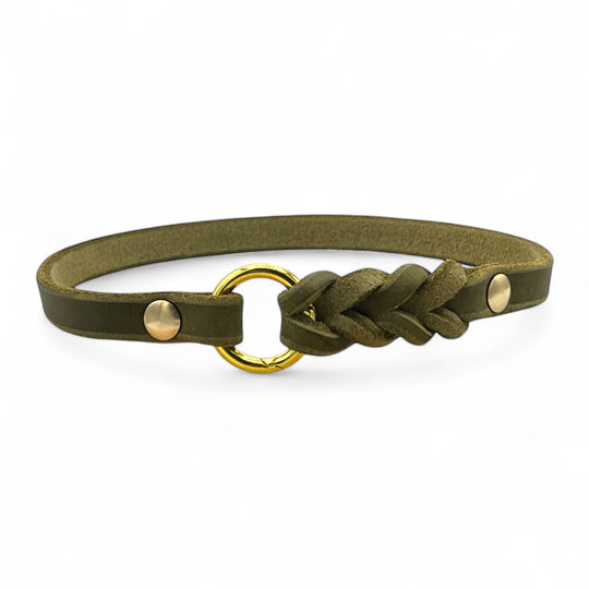 schmales Hundehalsband, ideal für Hundemarken, handgefertigt aus robustem Leder in Oliv, personalisierbar