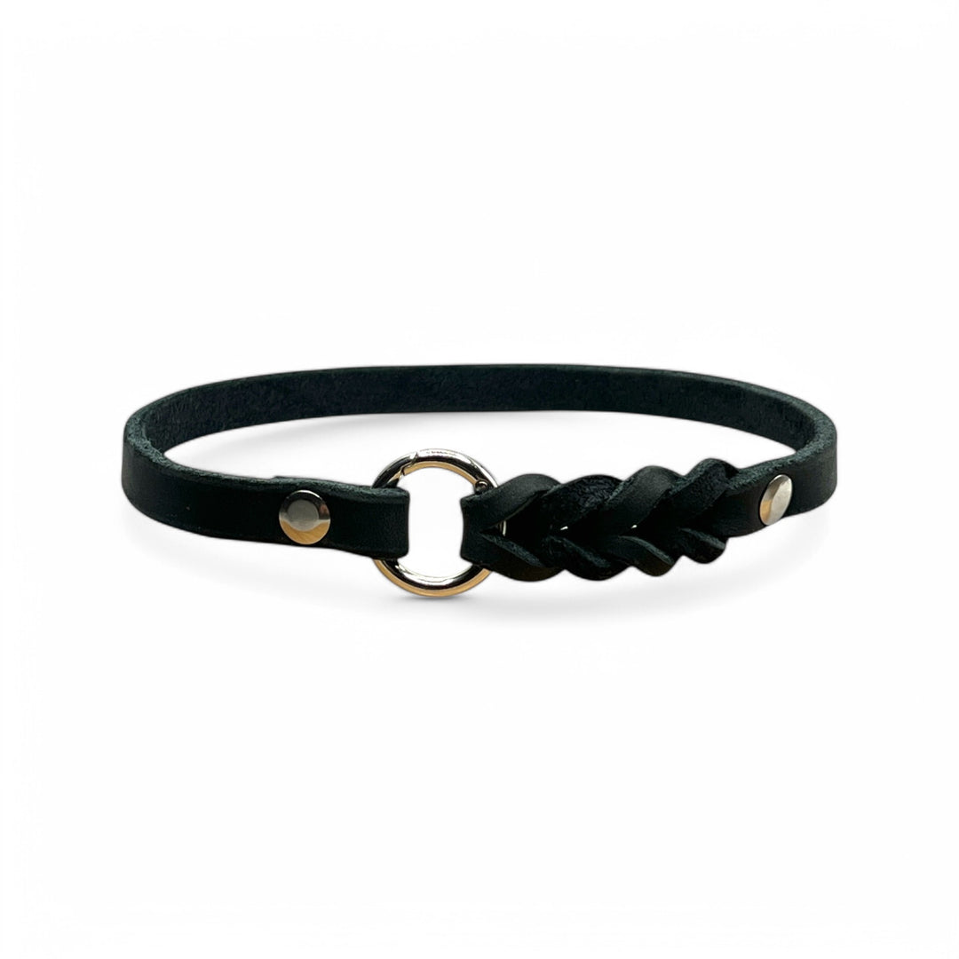 schmales Hundehalsband, ideal für Hundemarken, handgefertigt aus robustem Leder in Schwarz, personalisierbar