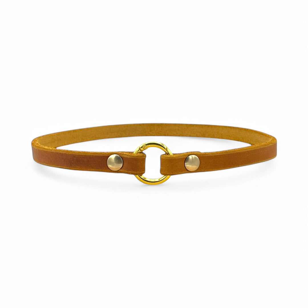 leichtes Markenhalsband, ideal für Hundemarken, handgefertigt aus robustem Leder in Cognac, personalisiert