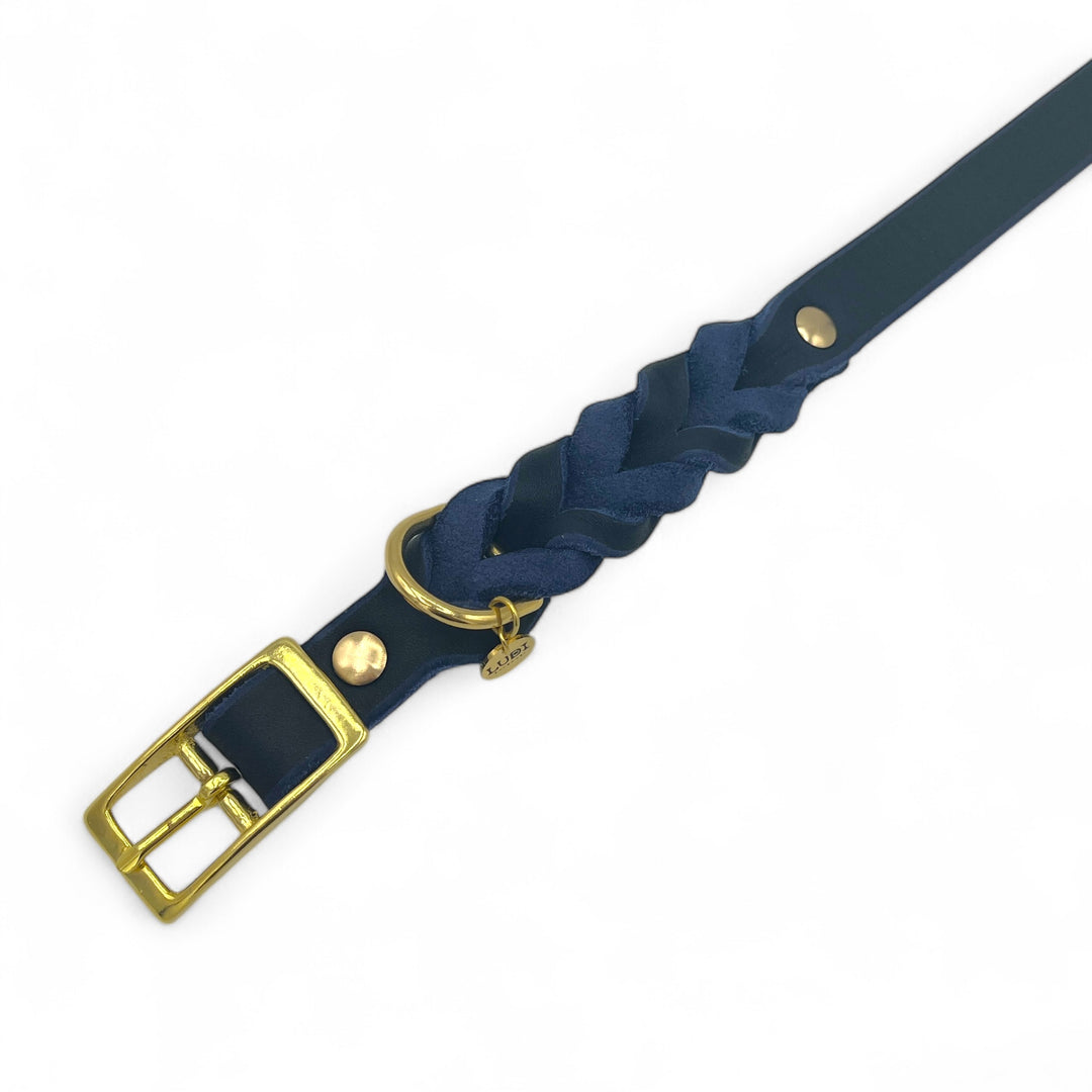Leder Hundehalsband, ideal für kleine und große Hunde, geflochten und personalisiert, in blau, offen