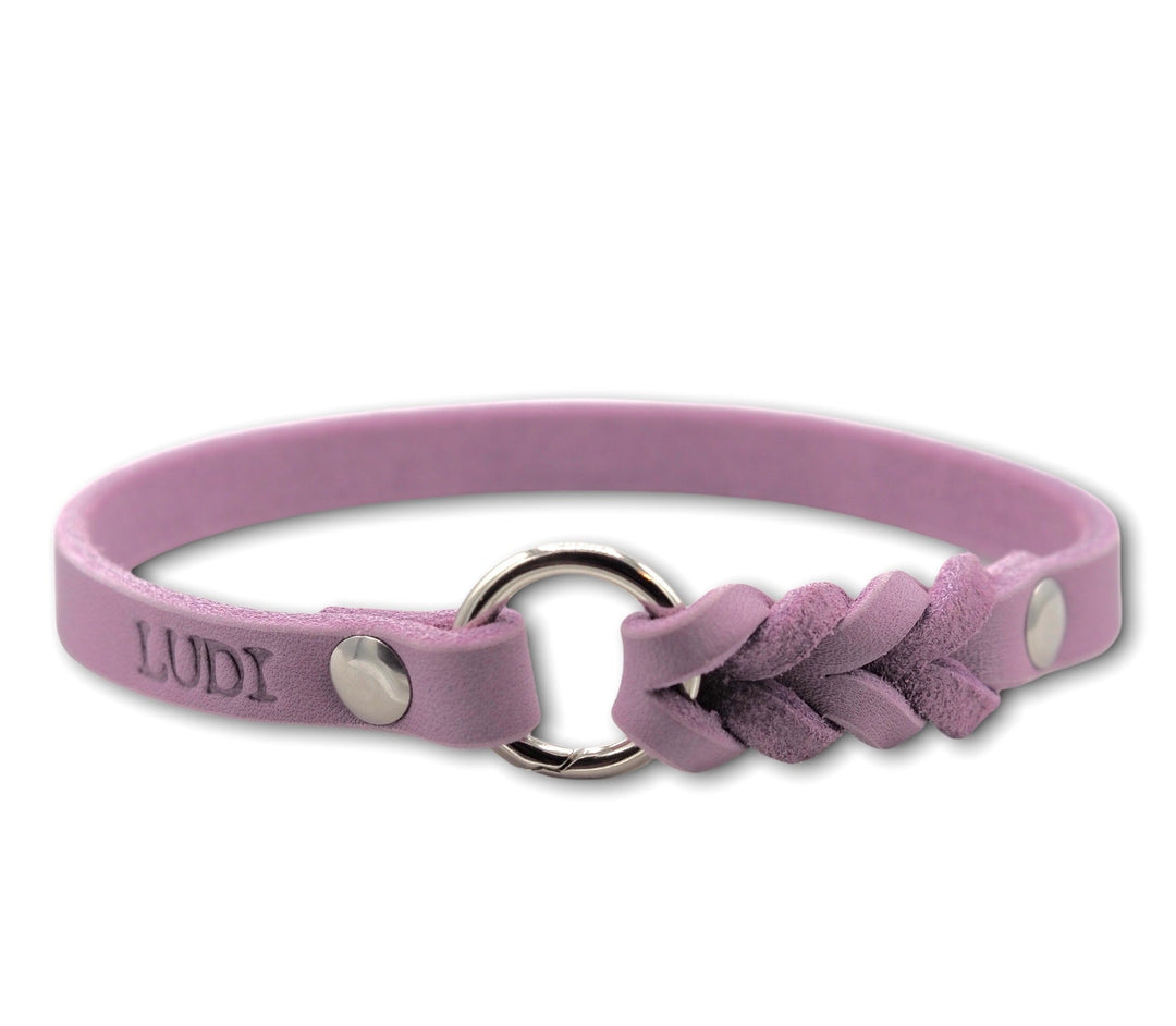 schmales  Hundehalsband, ideal für Hundemarken, handgefertigt aus robustem Leder in Flieder, personalisierbar