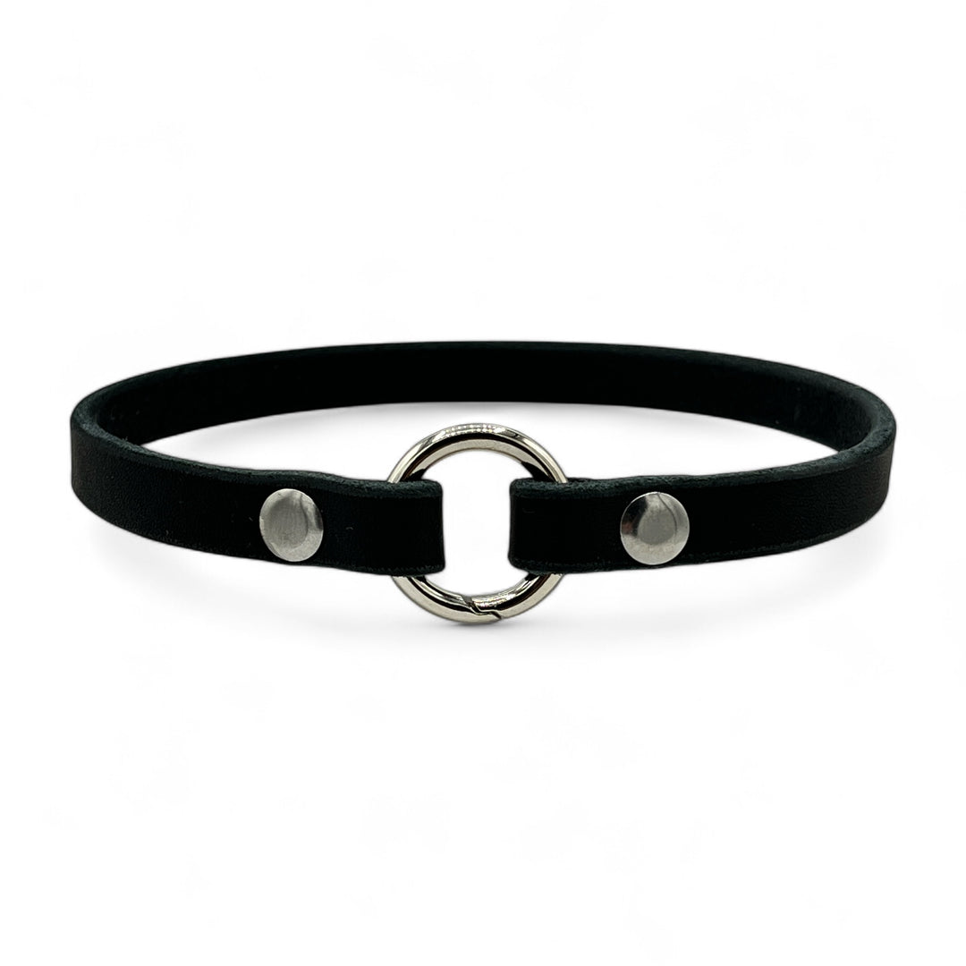 leichtes Markenhalsband, ideal für Hundemarken, handgefertigt aus robustem Leder in schwarz, personalisiert